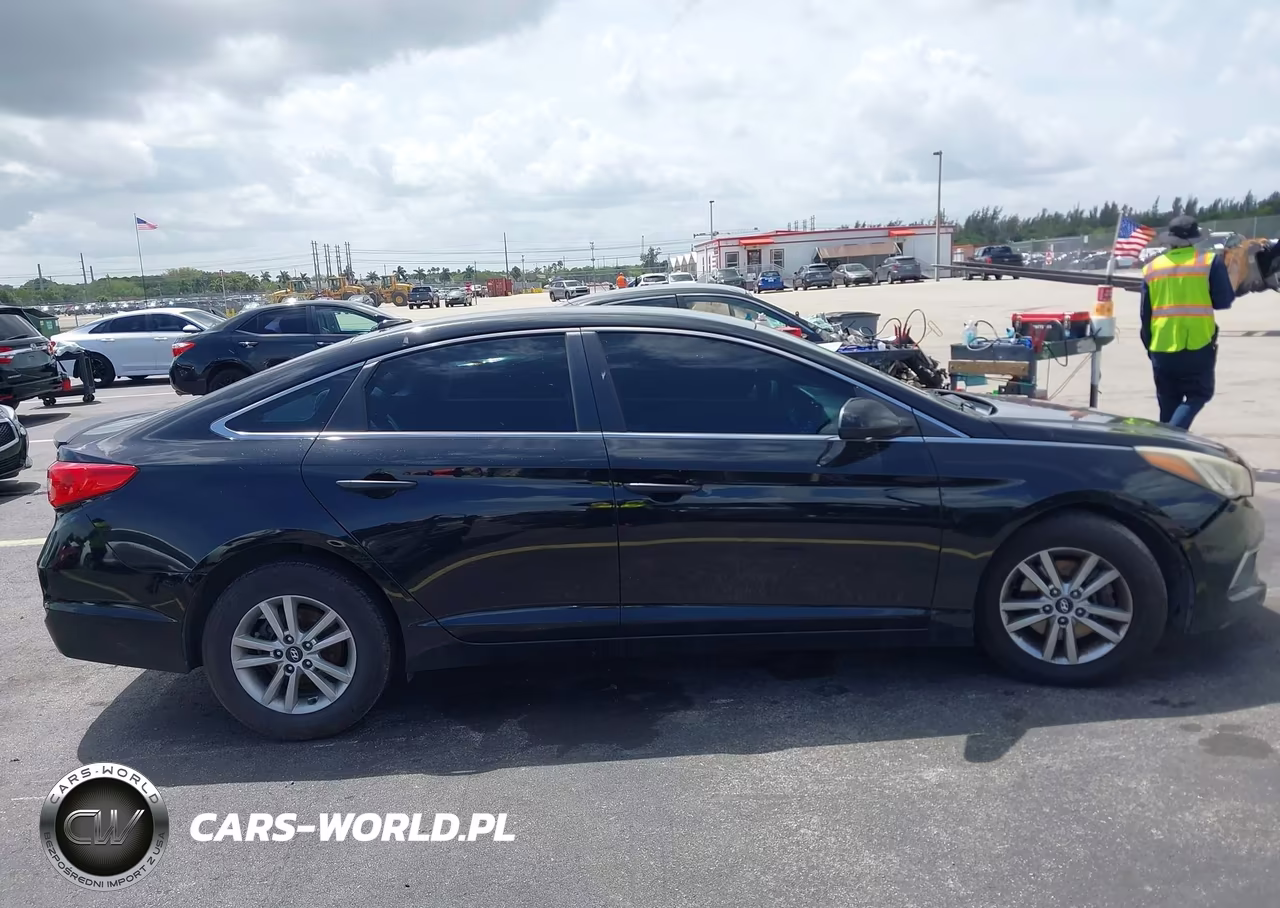 2017 Hyundai Sonata VIN:5NPE24AF5HH513754 - 12