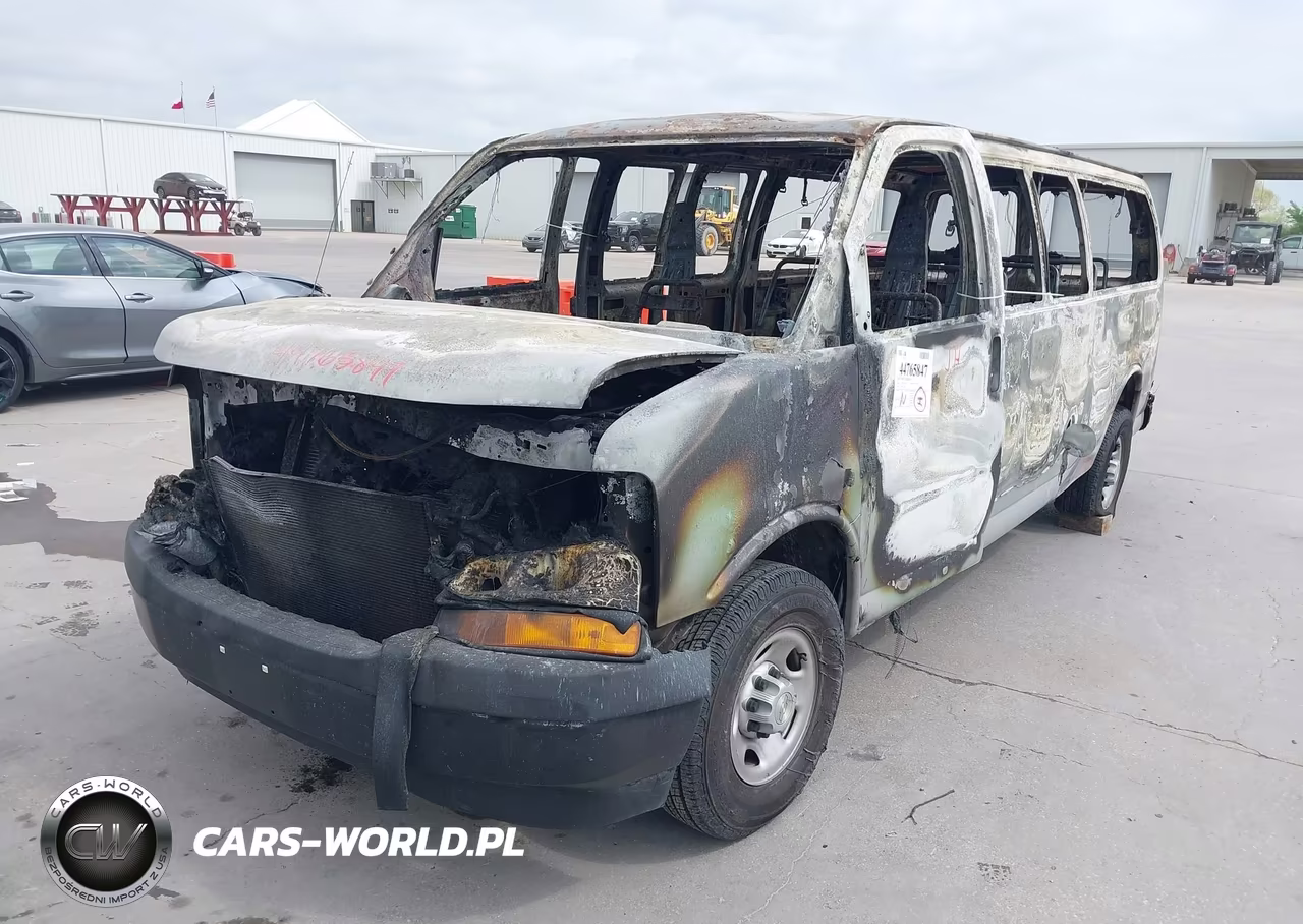 2020 Chevrolet Express Passenger Rwd 3500 Extended Wheelbase Ls VIN:1GAZGNFP9L1235976 - 6