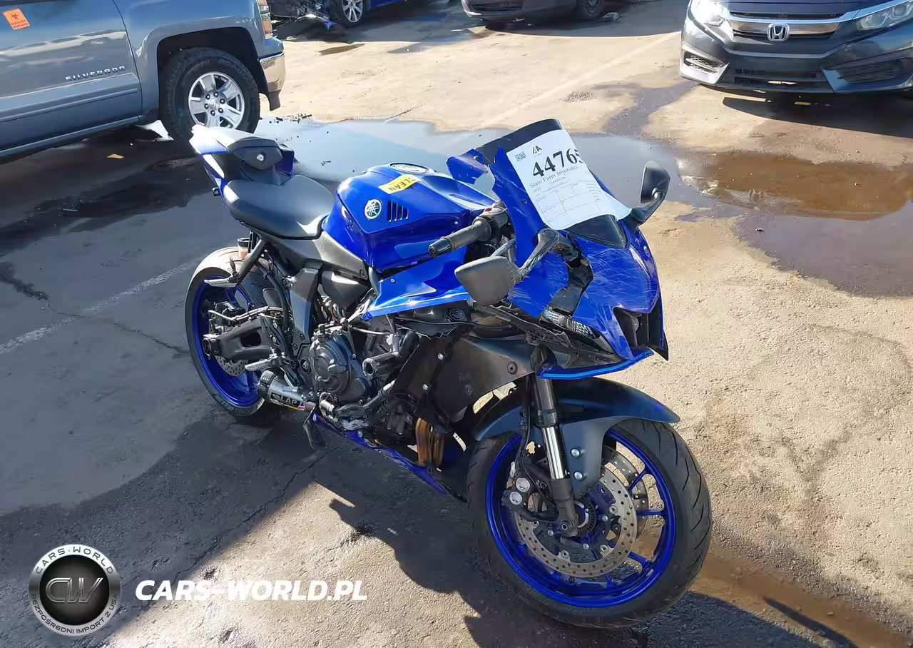 2022 Yamaha Yzfr7