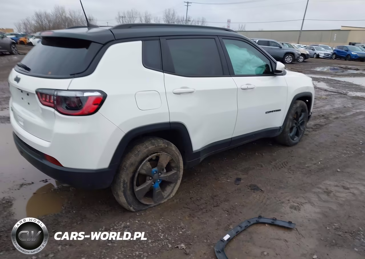 2021 Jeep Compass Altitude 4X4 VIN:3C4NJDBBXMT510602 - 4