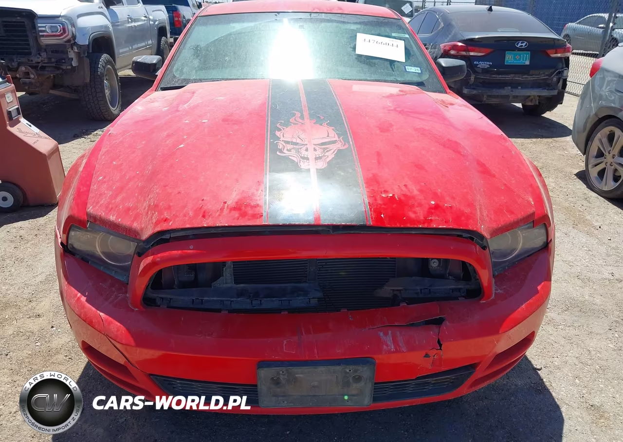 2014 Ford Mustang V6 VIN:1ZVBP8AM7E5261069 - 6