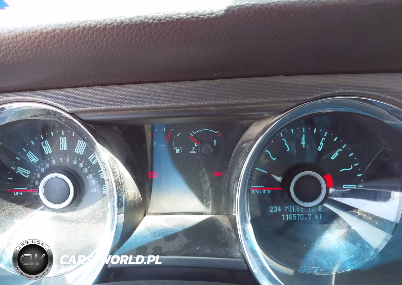 2014 Ford Mustang V6 VIN:1ZVBP8AM7E5261069 - 7