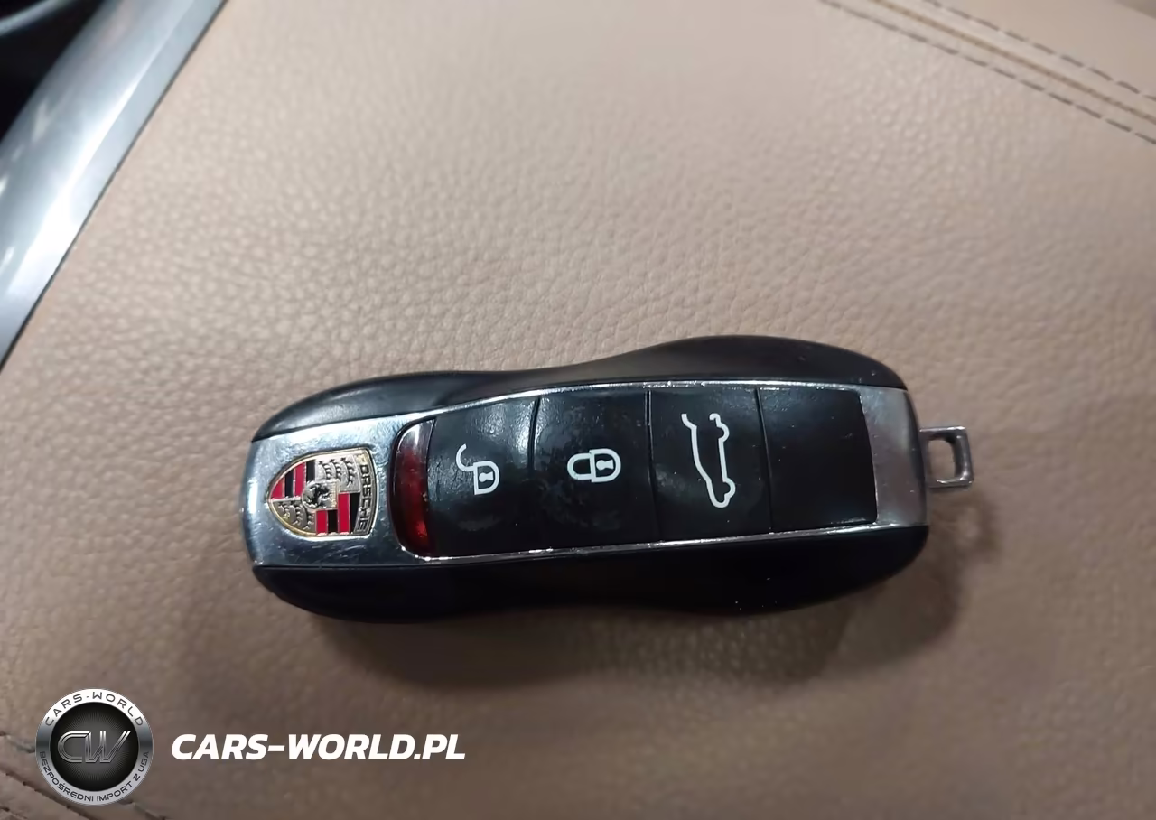 2018 Porsche Cayenne VIN:WP1AA2A26JKA01168 - 11