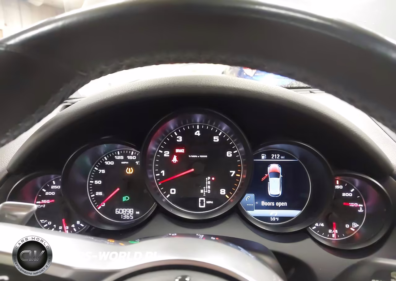 2018 Porsche Cayenne VIN:WP1AA2A26JKA01168 - 7