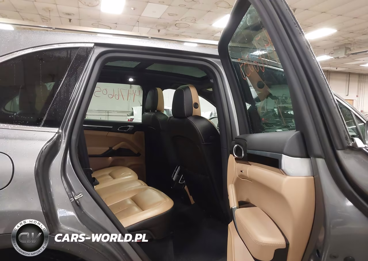 2018 Porsche Cayenne VIN:WP1AA2A26JKA01168 - 8