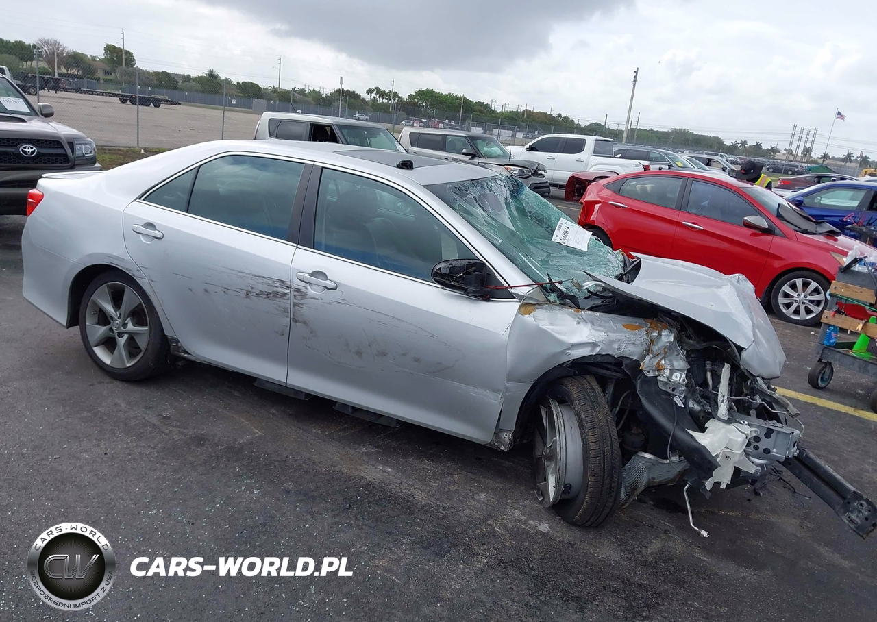 2014 Toyota Camry Se Sport