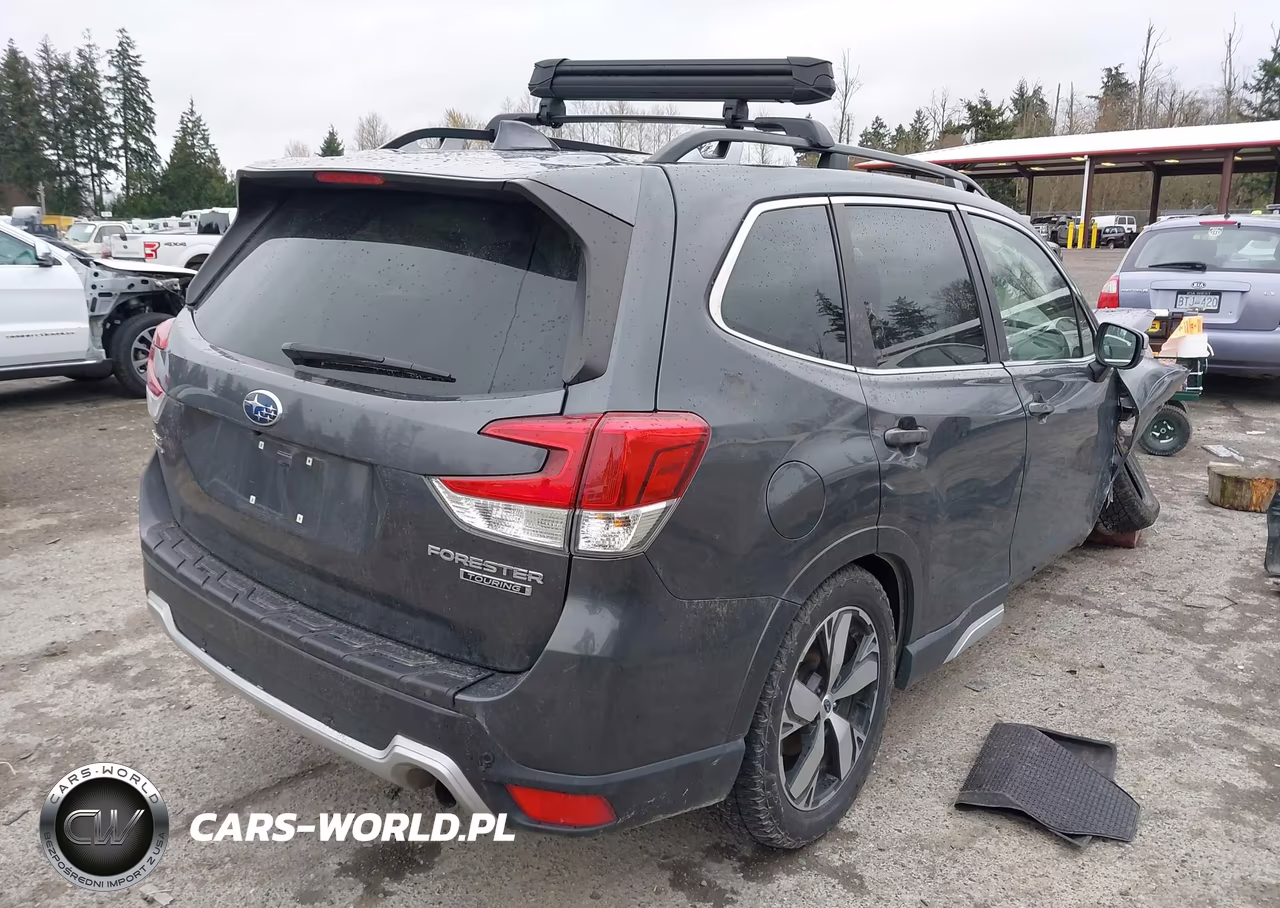2020 Subaru Forester Touring VIN:JF2SKAXC9LH587198 - 4