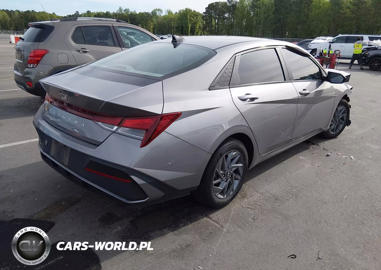 2024 Hyundai Elantra Sel VIN:KMHLM4DG5RU712229 - 4