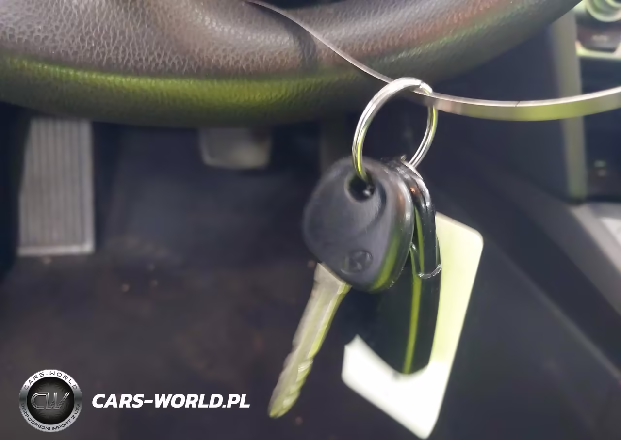 2020 Hyundai Elantra Sel VIN:5NPD84LF8LH631832 - 11