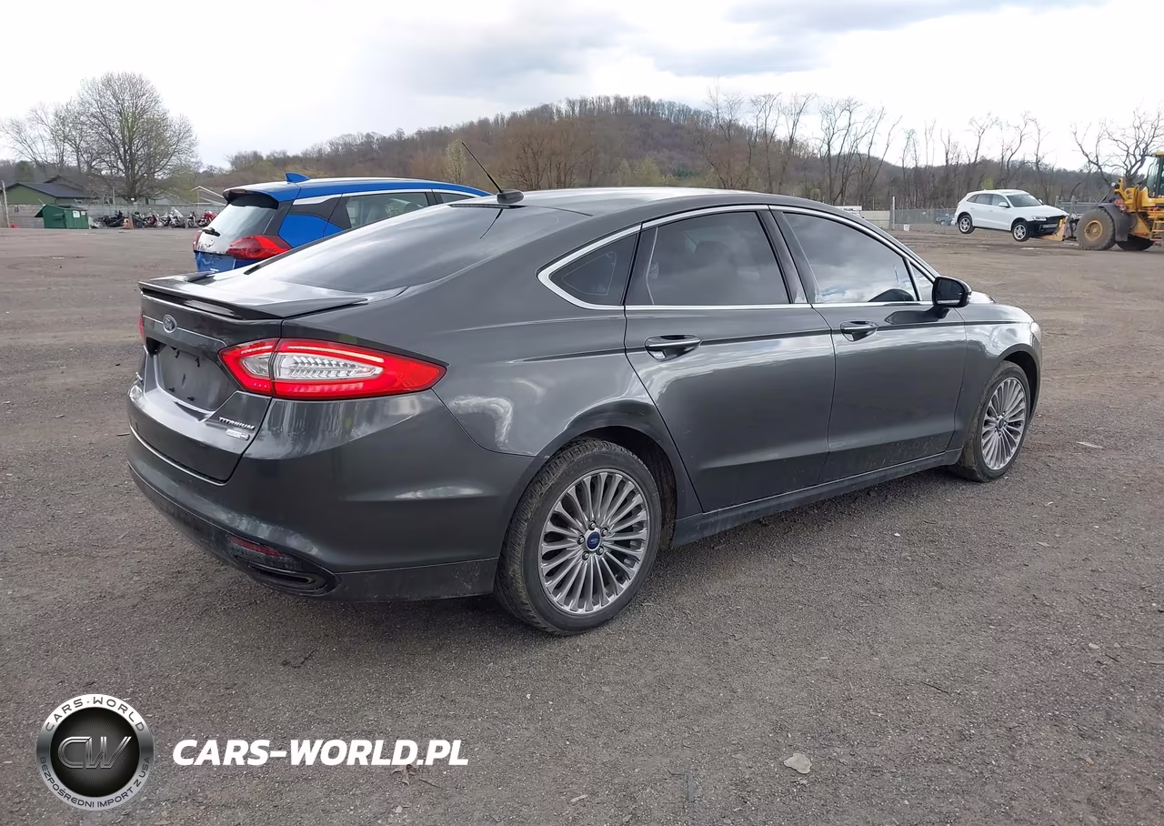 2015 Ford Fusion Titanium VIN:3FA6P0D91FR285031 - 4