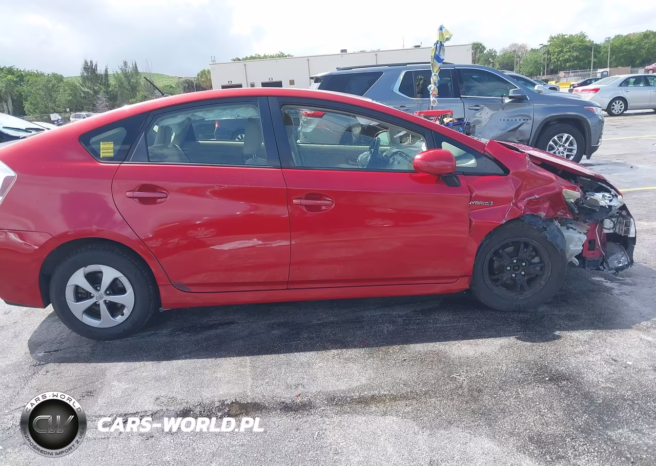 2013 Toyota Prius Two VIN:JTDKN3DUXD0354476 - 13