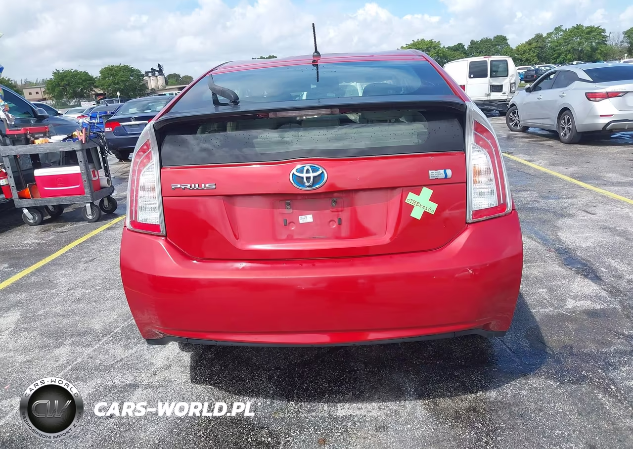 2013 Toyota Prius Two VIN:JTDKN3DUXD0354476 - 16