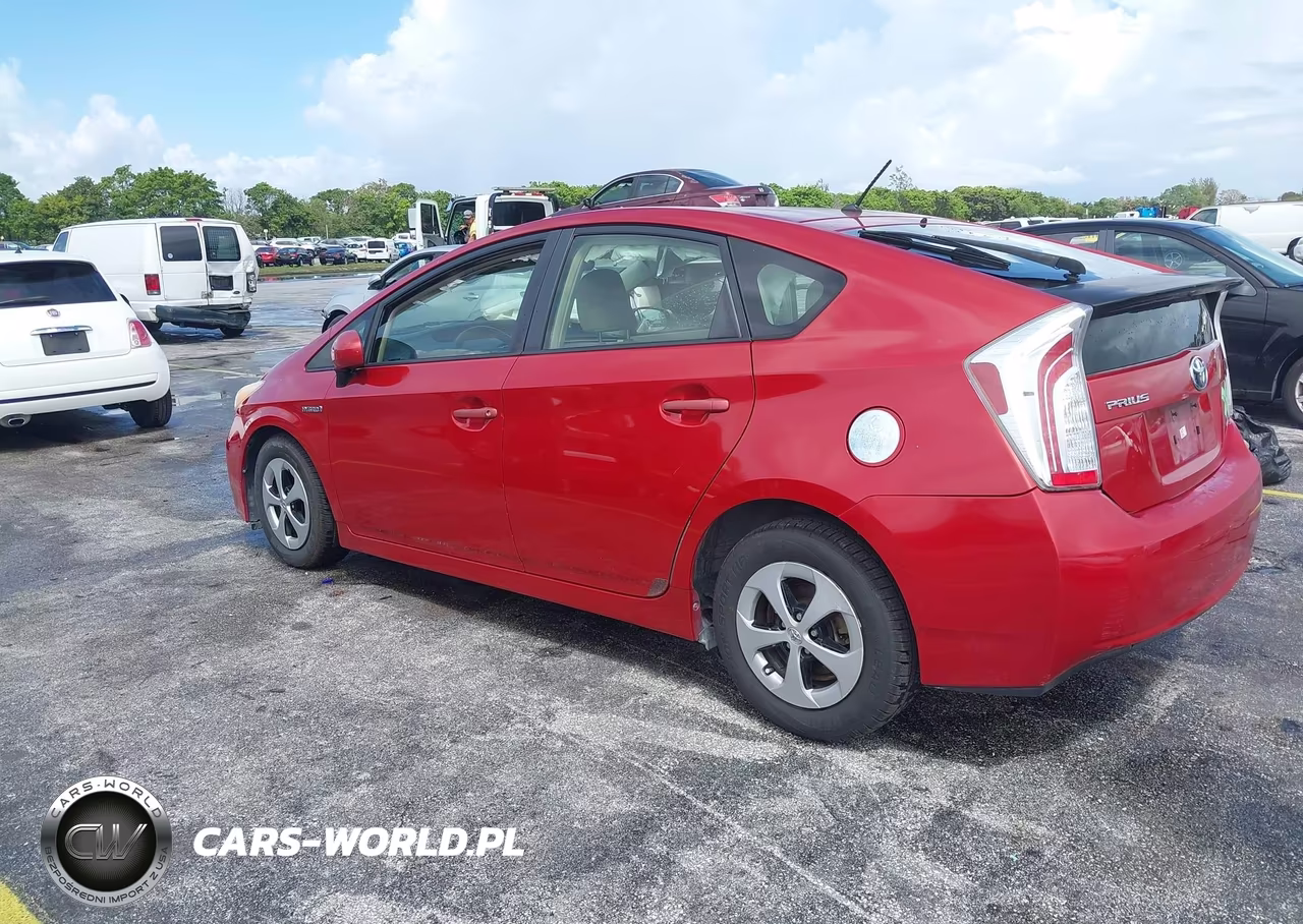 2013 Toyota Prius Two VIN:JTDKN3DUXD0354476 - 3