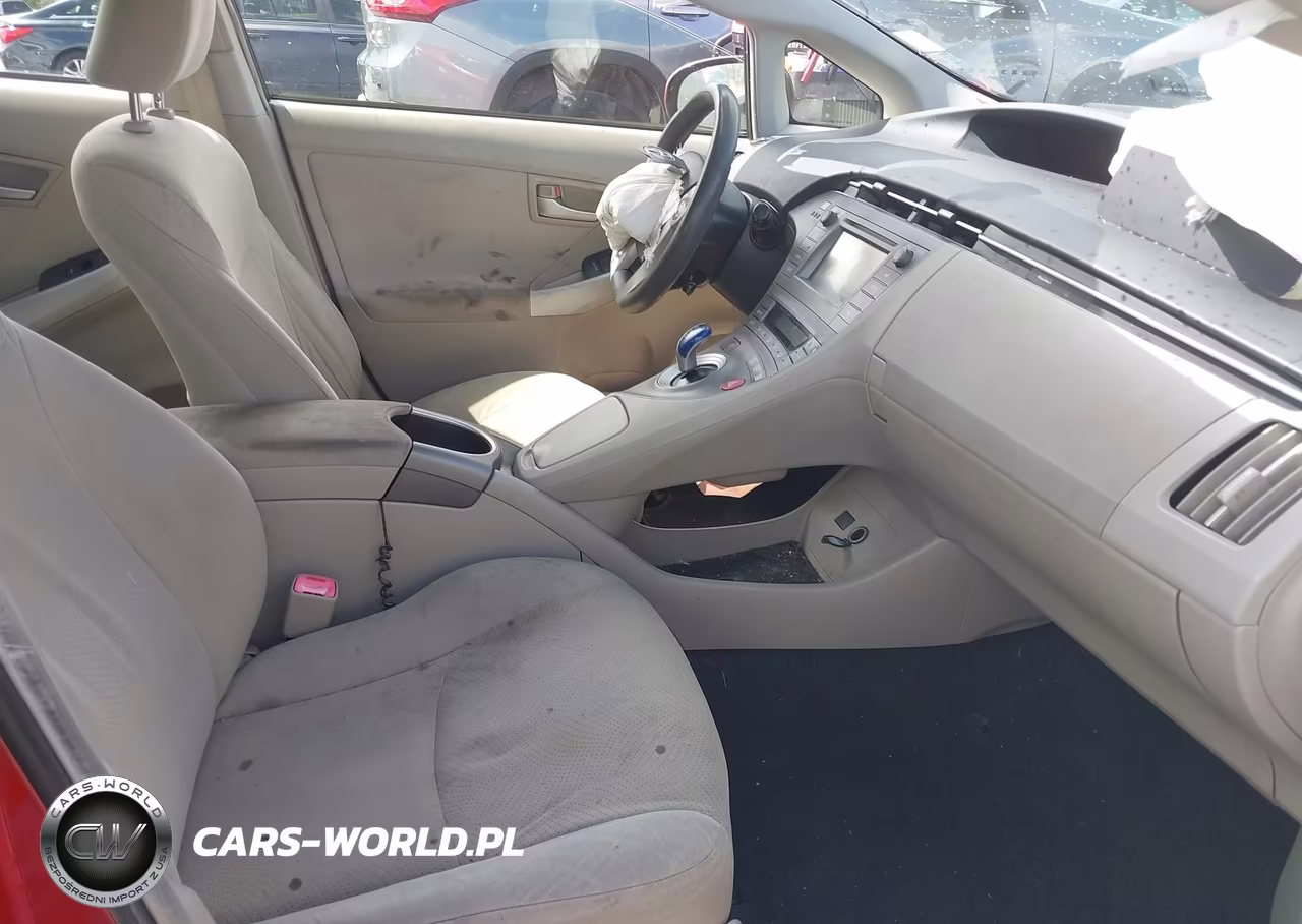 2013 Toyota Prius Two VIN:JTDKN3DUXD0354476 - 5