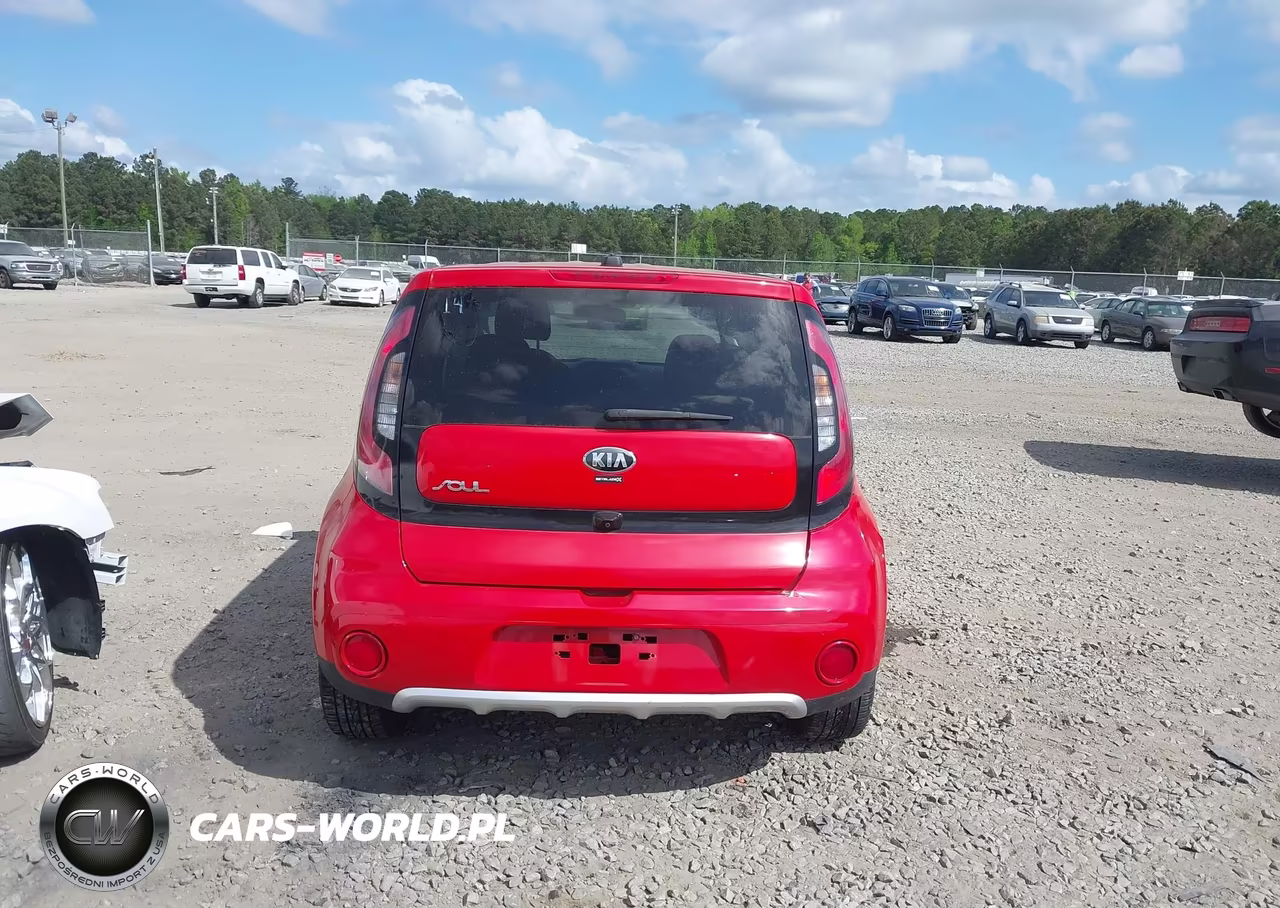 2017 Kia Soul + VIN:KNDJP3A54H7444657 - 17