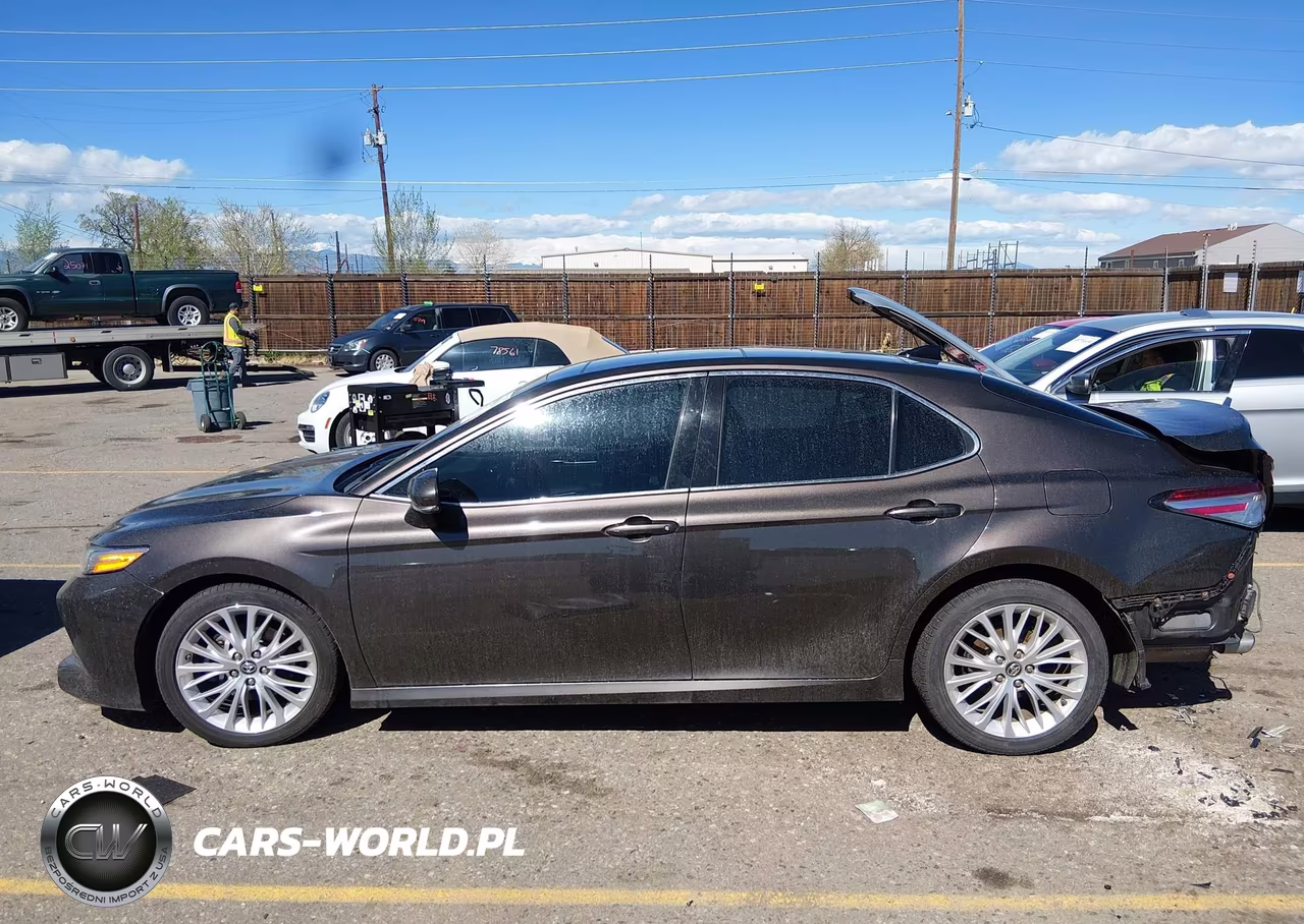 2018 Toyota Camry Xle V6 VIN:4T1BZ1HK8JU008122 - 14