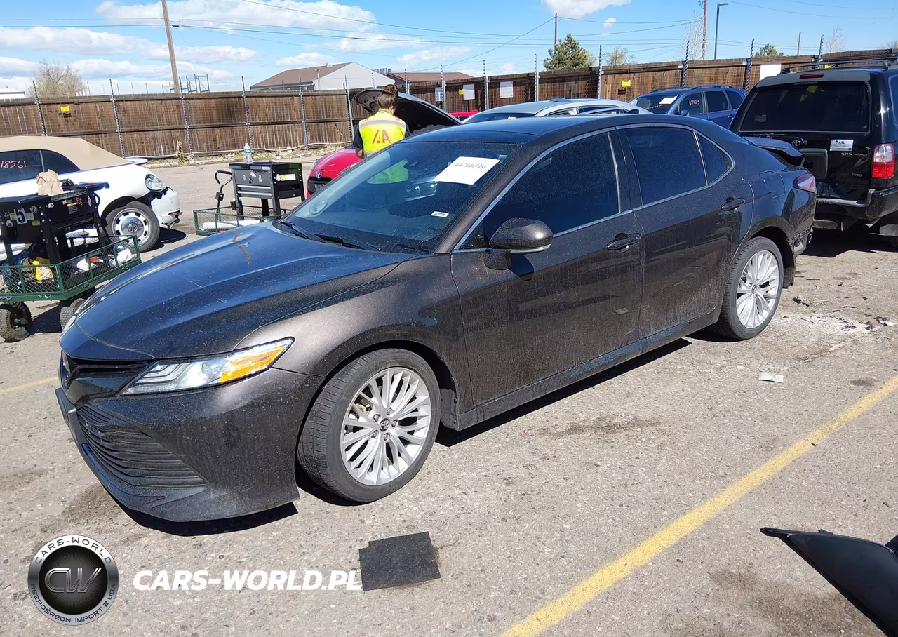 2018 Toyota Camry Xle V6 VIN:4T1BZ1HK8JU008122 - 2