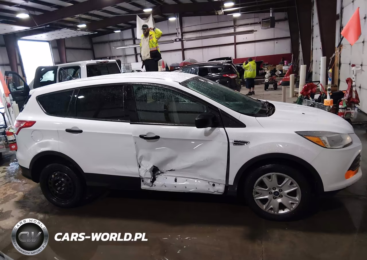 2015 Ford Escape S VIN:1FMCU0F76FUB65666 - 14