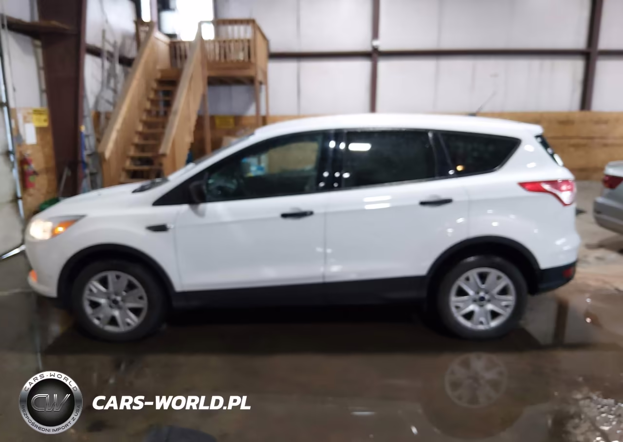 2015 Ford Escape S VIN:1FMCU0F76FUB65666 - 15