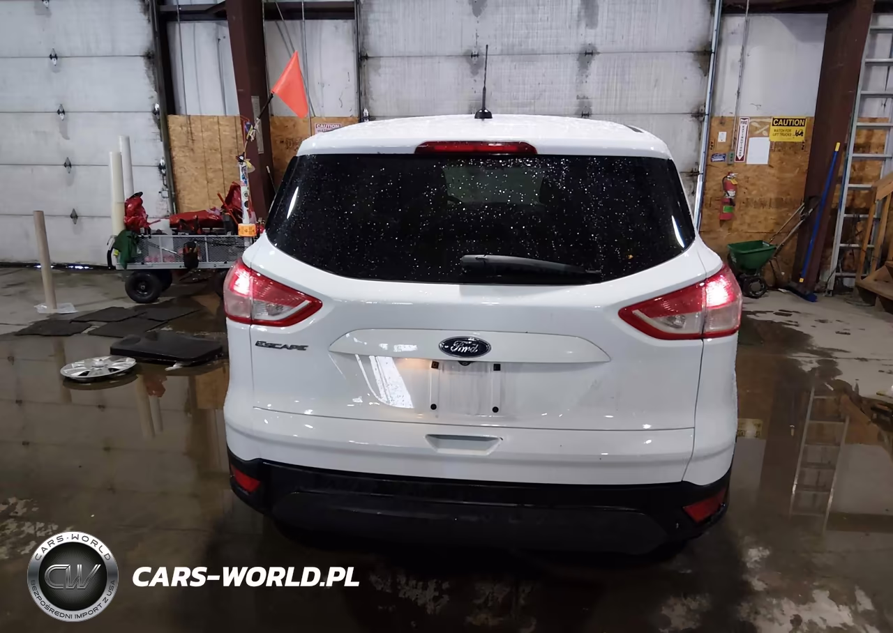 2015 Ford Escape S VIN:1FMCU0F76FUB65666 - 17