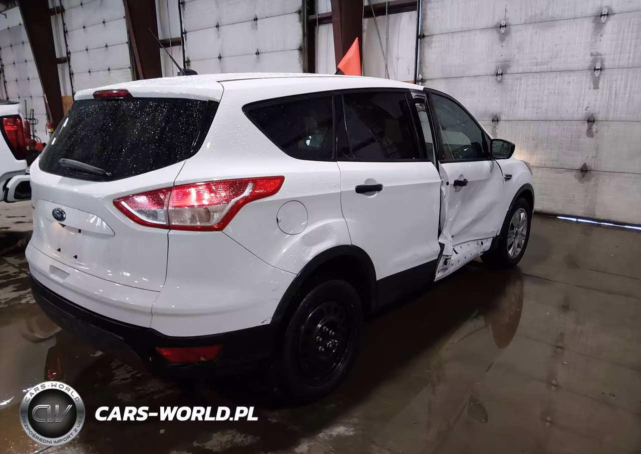 2015 Ford Escape S VIN:1FMCU0F76FUB65666 - 4