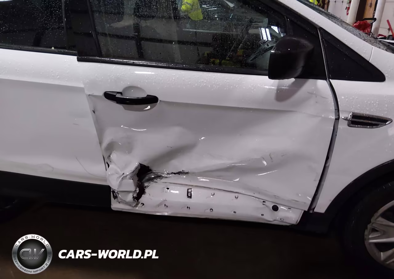 2015 Ford Escape S VIN:1FMCU0F76FUB65666 - 6