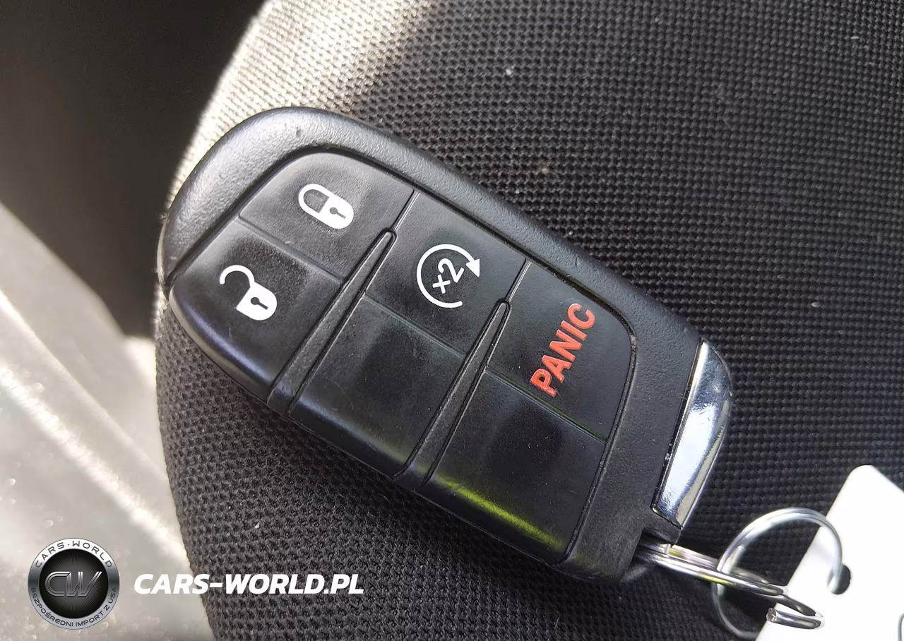 2020 Jeep Renegade Latitude Fwd VIN:ZACNJABB8LPL18127 - 11