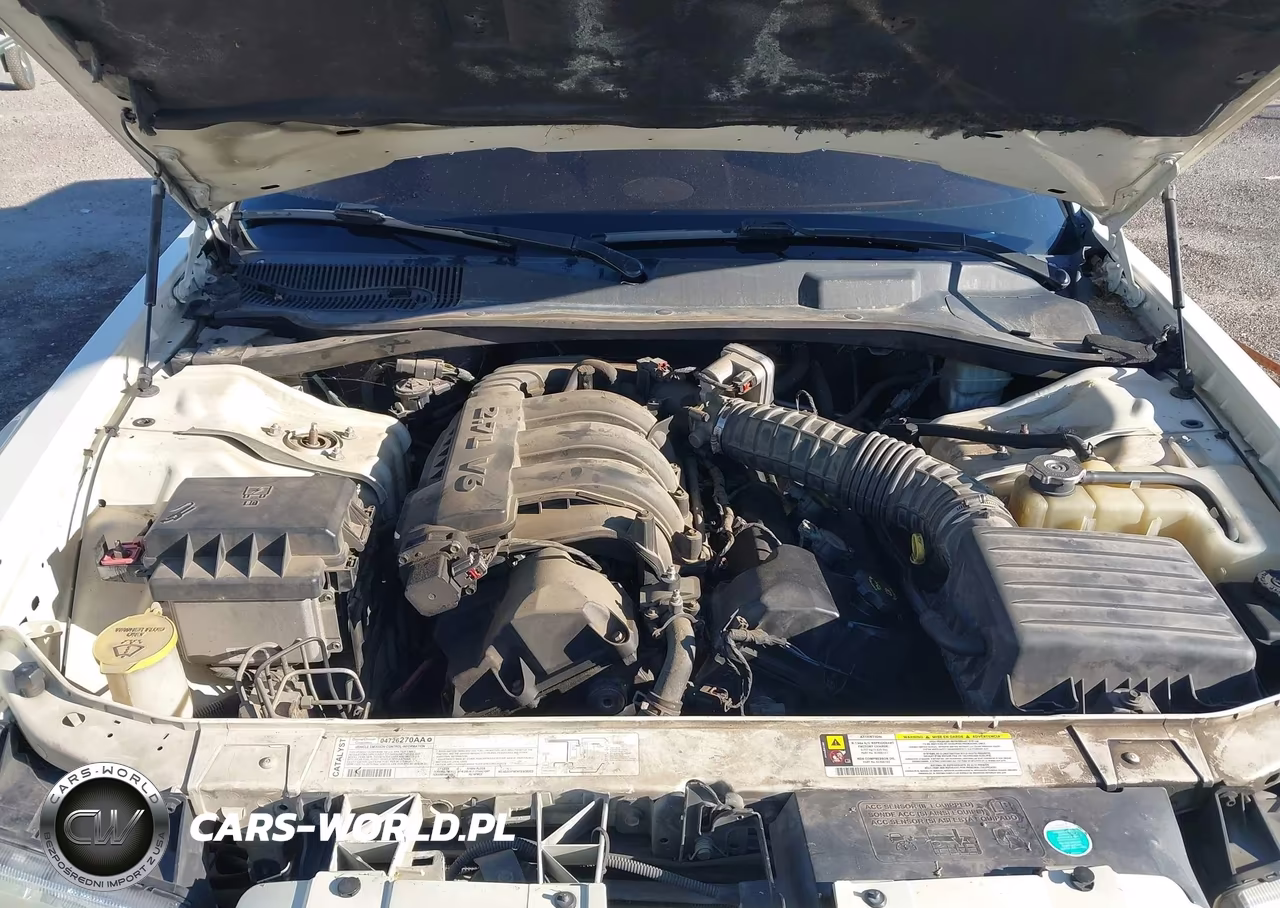 2007 Chrysler 300 VIN:2C3KA43RX7H833077 - 10