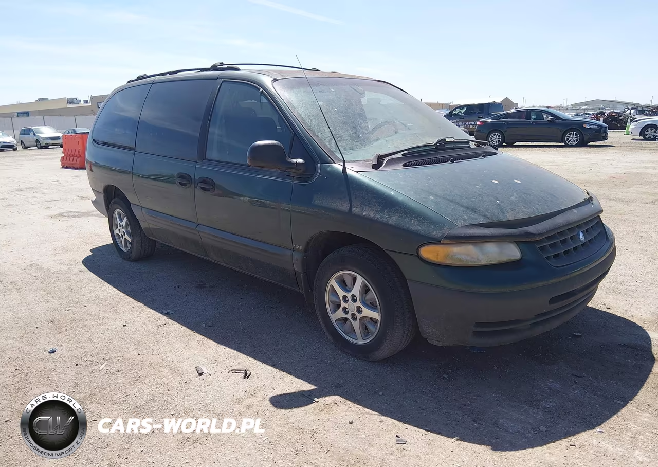 1996 Plymouth Grand Voyager Se