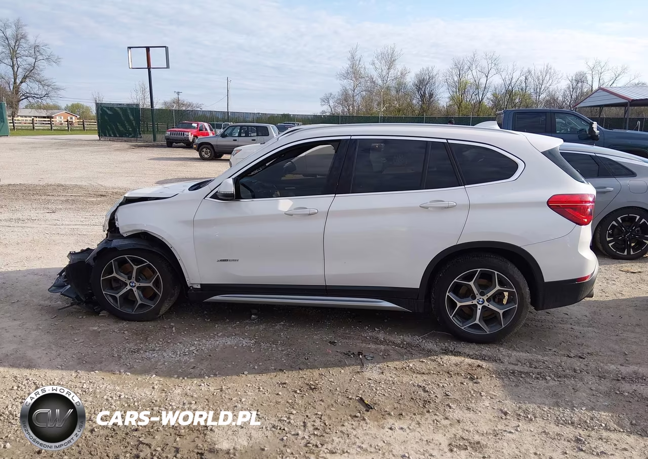 2018 BMW X1 xDrive28I VIN:WBXHT3C35J5F91423 - 15
