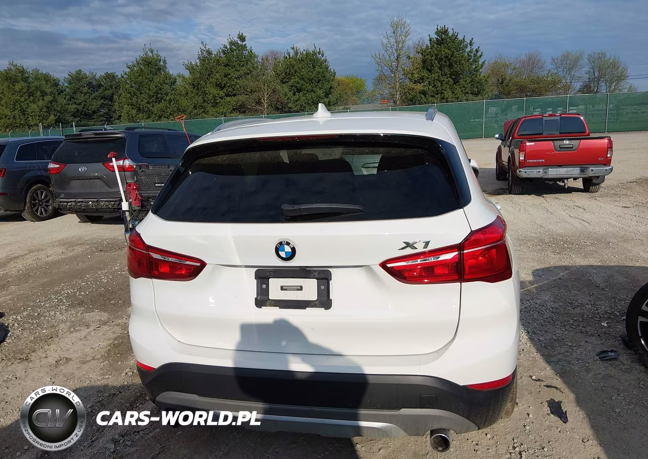 2018 BMW X1 xDrive28I VIN:WBXHT3C35J5F91423 - 17