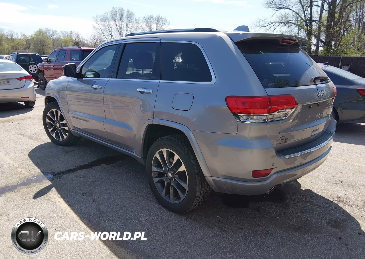 2017 Jeep Grand Cherokee Overland 4X2 VIN:1C4RJECG0HC827100 - 3
