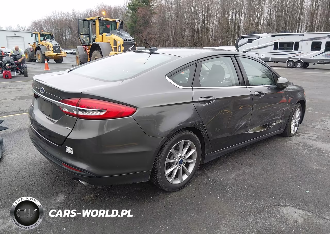 2017 Ford Fusion Se VIN:3FA6P0H75HR224695 - 4