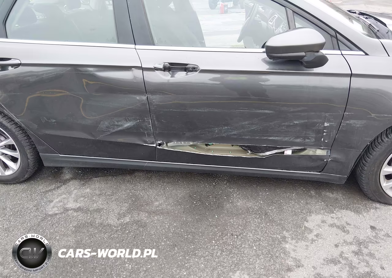 2017 Ford Fusion Se VIN:3FA6P0H75HR224695 - 6