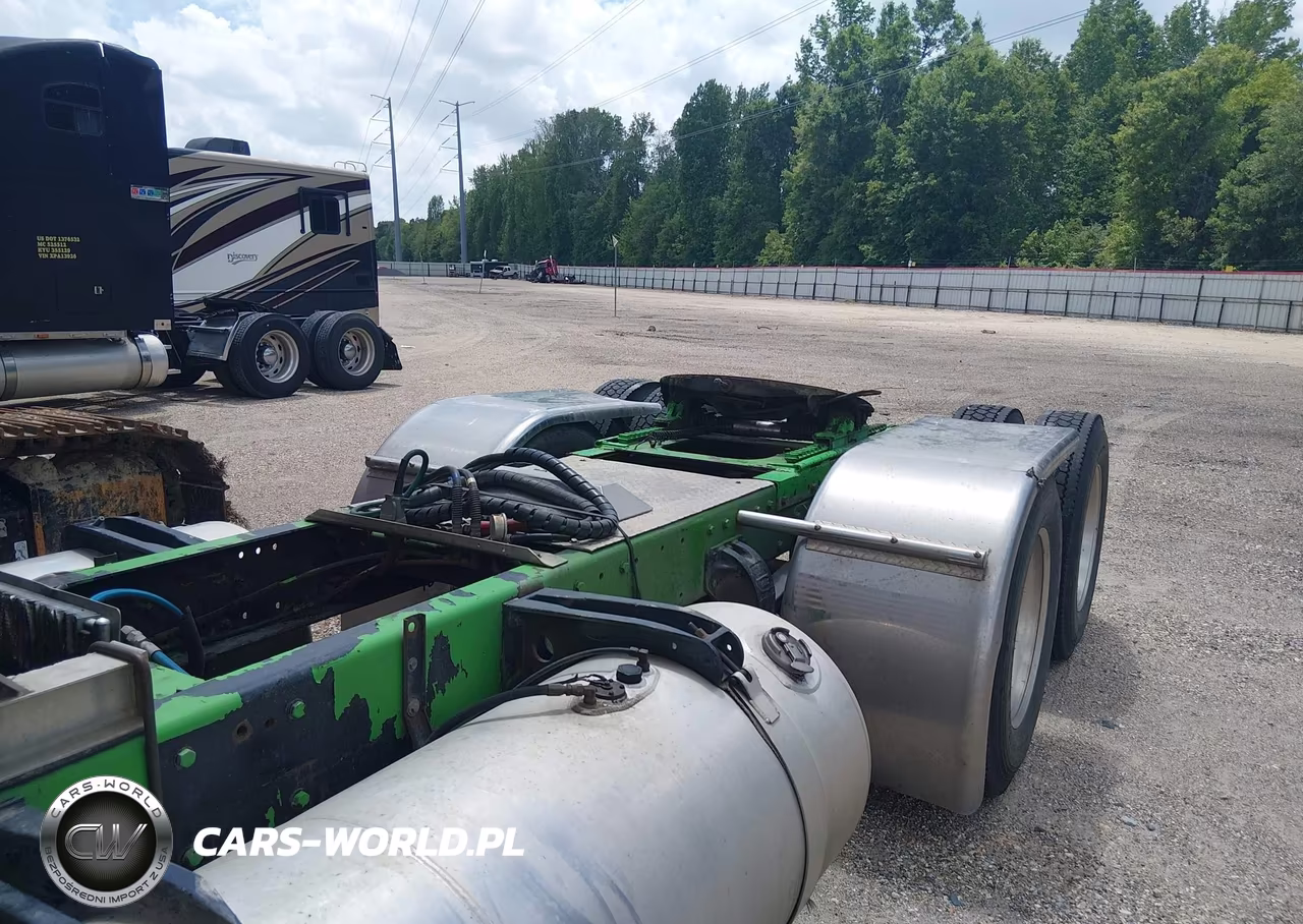 1995 Peterbilt 379 VIN:1XP5DB8X8SN373928 - 8
