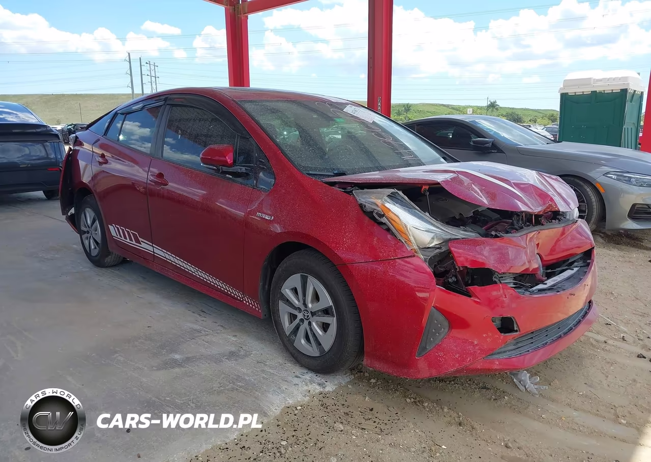 2016 Toyota Prius Three