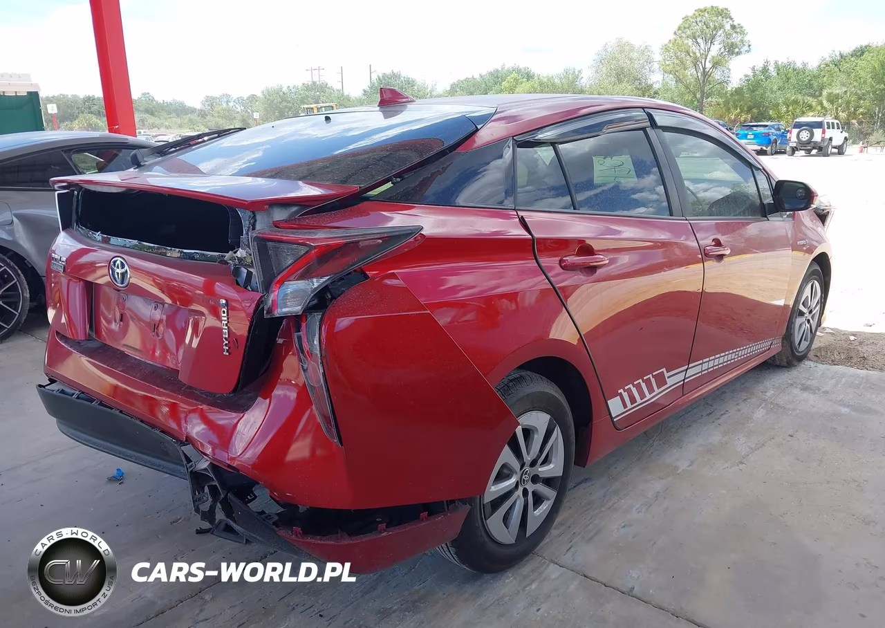 2016 Toyota Prius Three VIN:JTDKARFU4G3522711 - 4