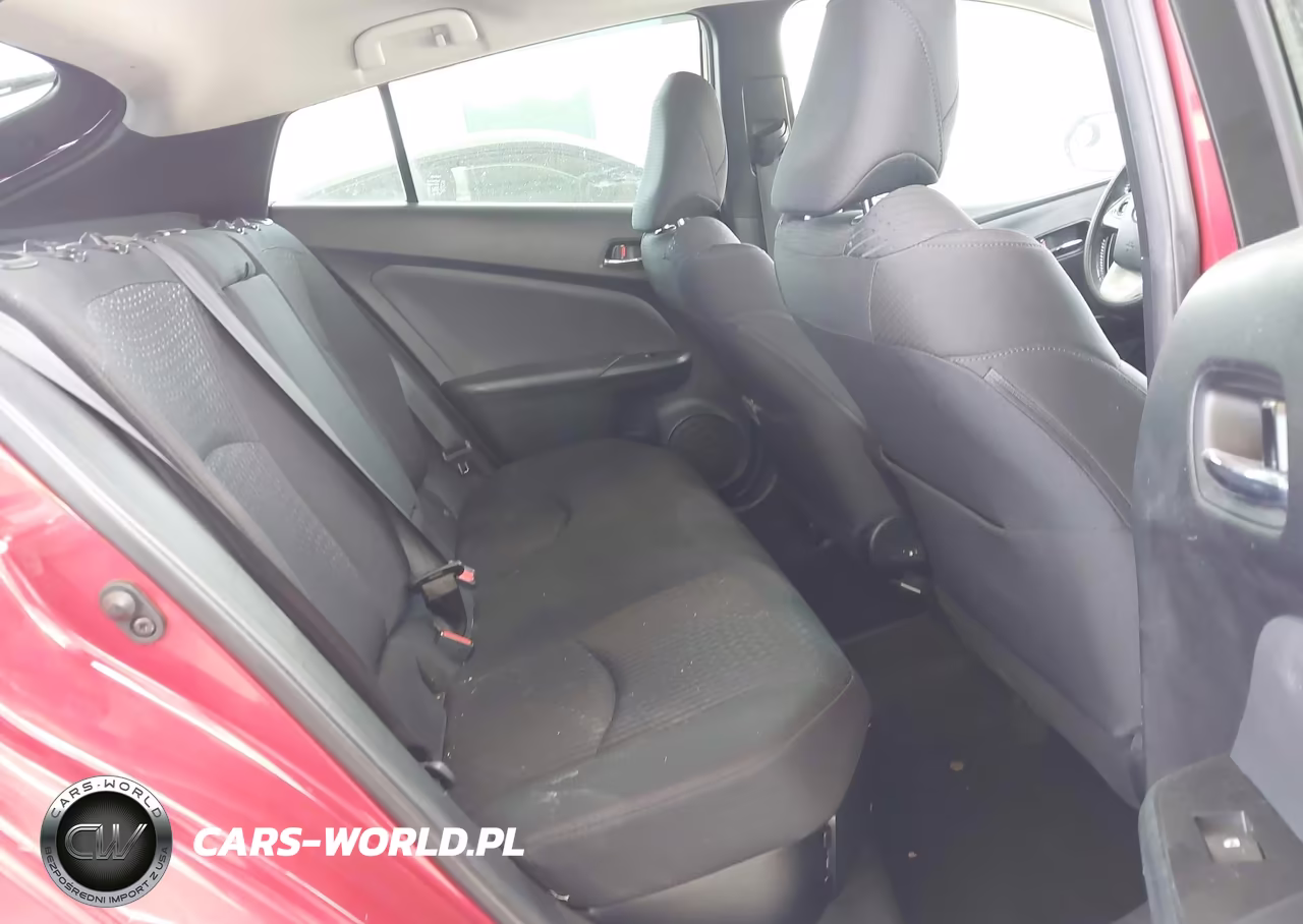2016 Toyota Prius Three VIN:JTDKARFU4G3522711 - 8