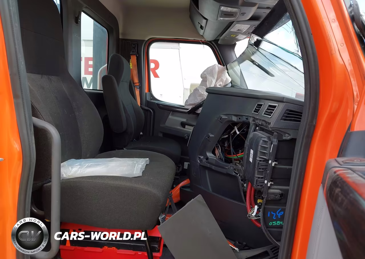 2021 Freightliner New Cascadia 126 VIN:3AKJHLDR4MSMR1360 - 13