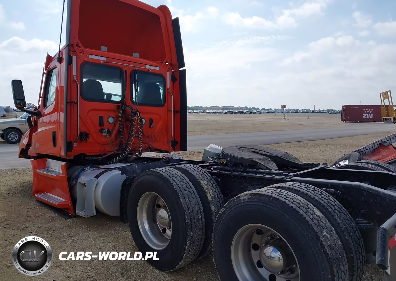 2021 Freightliner New Cascadia 126 VIN:3AKJHLDR4MSMR1360 - 18