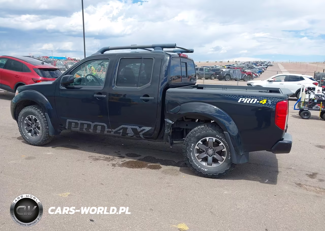 2019 Nissan Frontier Pro-4X VIN:1N6AD0EV5KN879009 - 3