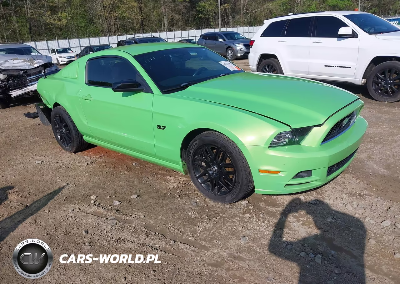 2014 Ford Mustang V6