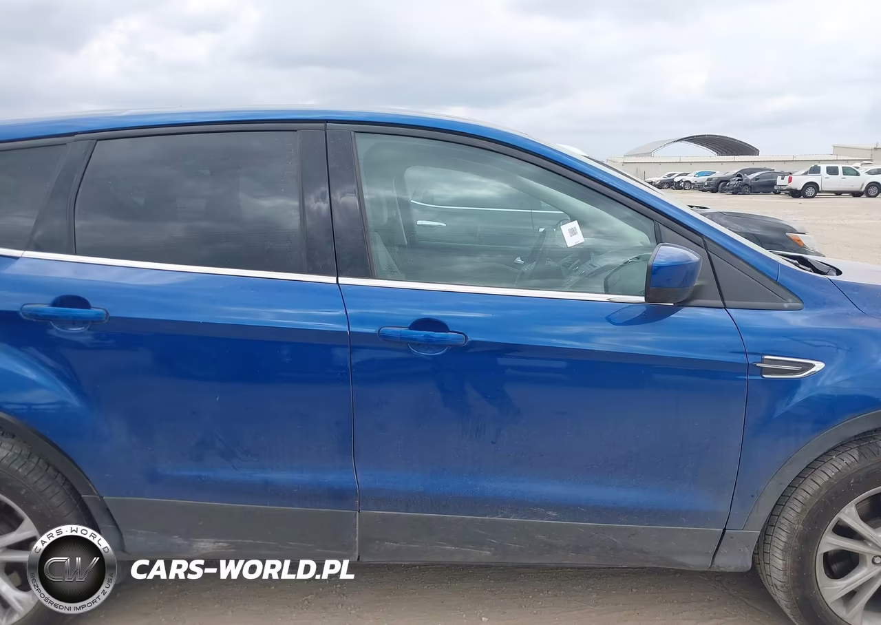 2017 Ford Escape Se VIN:1FMCU0G95HUC88958 - 14