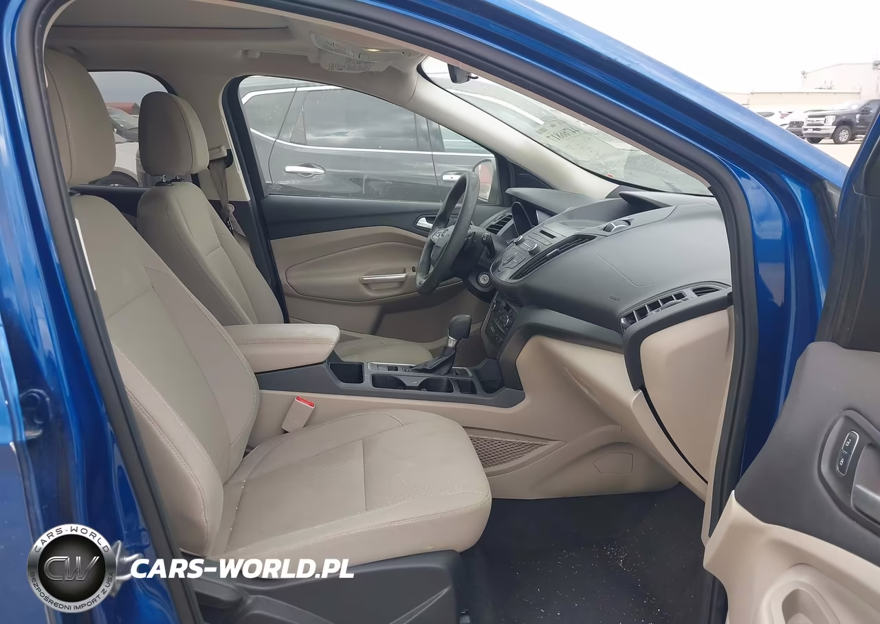 2017 Ford Escape Se VIN:1FMCU0G95HUC88958 - 5