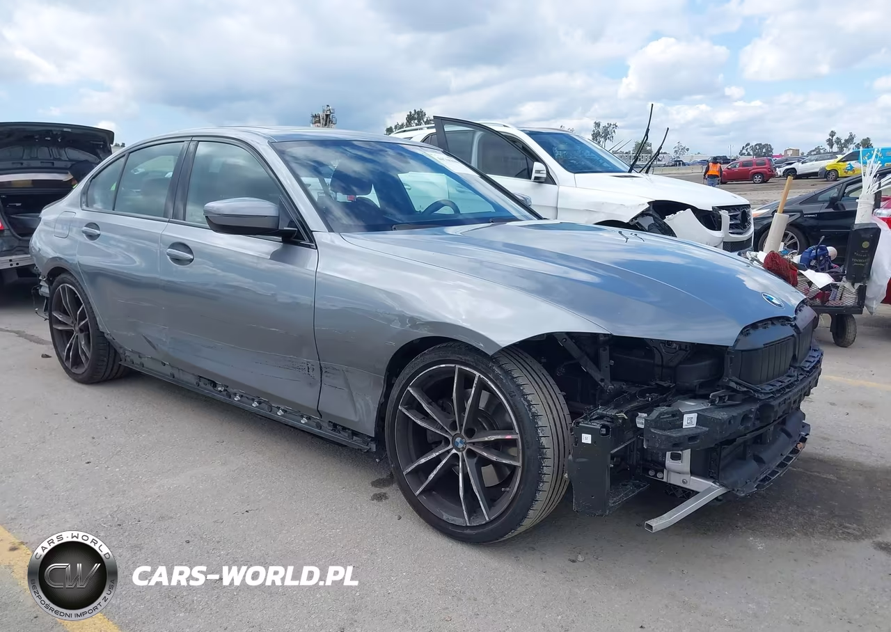 2024 BMW 330I – zdjęcie 1 z 18