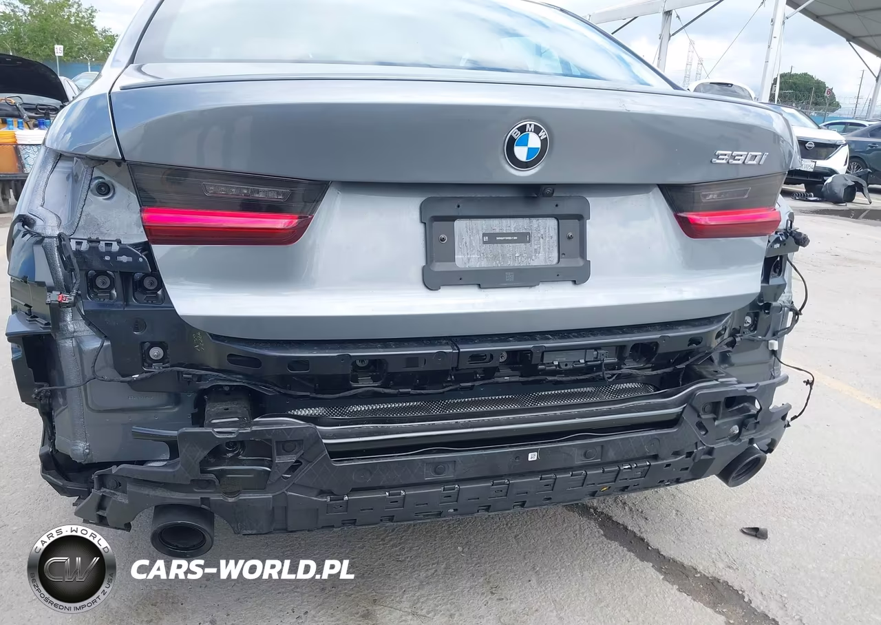 2024 BMW 330I VIN:3MW69FF0XR8E41399 - 6