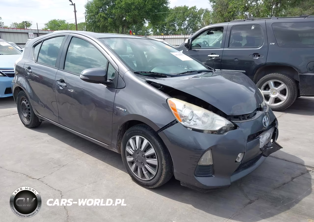 2014 Toyota Prius C Two