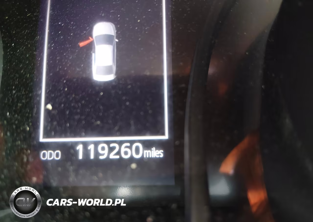 2020 Toyota Camry Le Hybrid VIN:4T1L31AK1LU523398 - 16