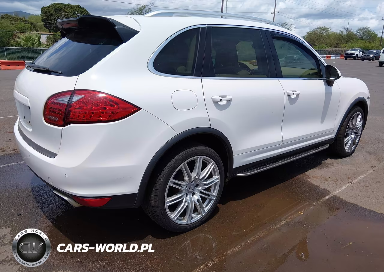 2012 Porsche Cayenne S VIN:WP1AB2A25CLA51389 - 4