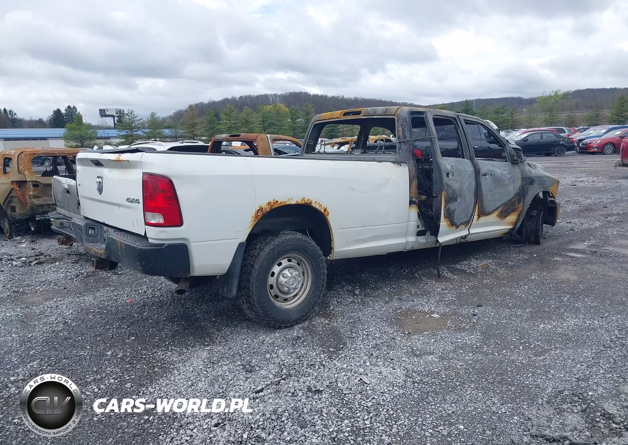 2013 Ram 2500 Tradesman VIN:3C6TR5HT3DG547920 - 4
